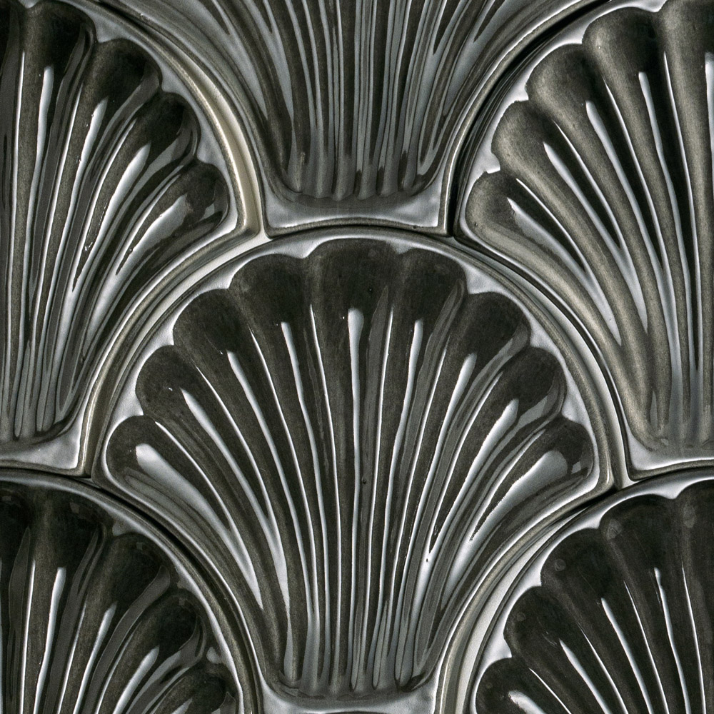 Artigiana le Conchiglie
09 Antracite 15.50x15.00cm-main-image